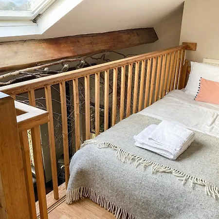 11 The Plosh بيت للعطل كيسويك